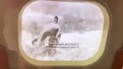 Ligaram um PlayStation 5 em uma TV preto e branco de 1949, e o resultado ficou bem interessante